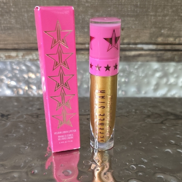 Jeffree Star Other - Jeffree Star Velour Liquid Lipstick - First Class, NWT